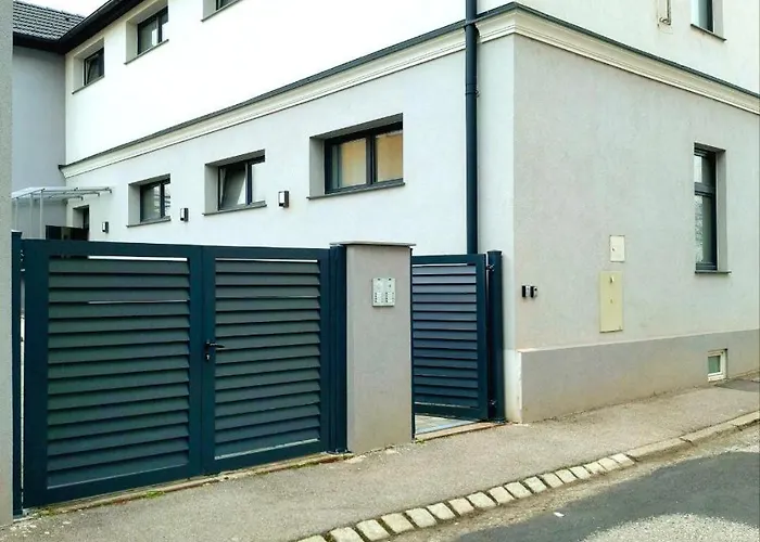 Family Design - 2 5 Apartment Neunkirchen