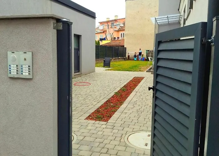 Family Design - 2 5 *